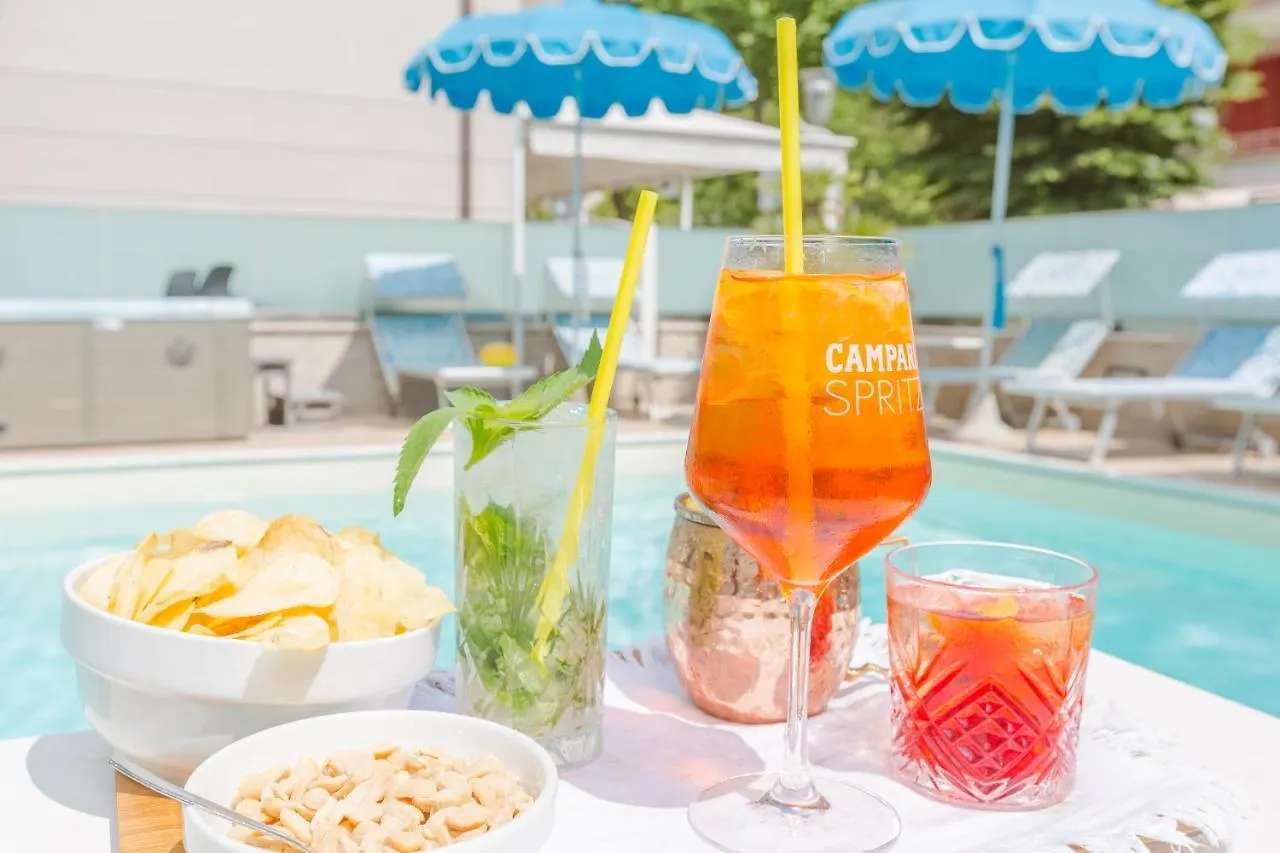 Hotel Bagli - Cristina Rimini 3*,